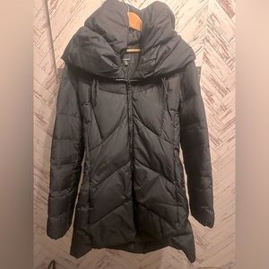 Le Chateau Winter Down Coat WITH AN AMAZING HOOD